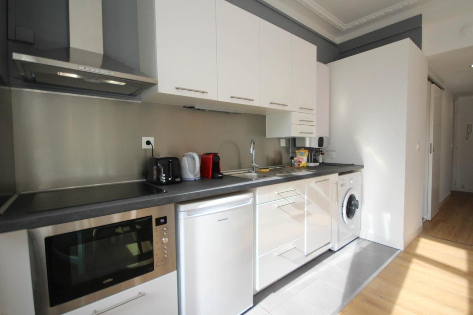Fully-Equipped Apartment In City Center + Parking Lille Exteriör bild